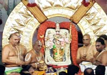 Tirumala-Live: సూర్యప్రభ వాహనంపై కొలువుదీరిన శ్రీ మలయప్ప స్వామి
