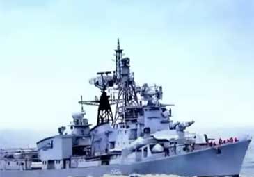 India Navy: డ్రోన్‌ దాడులకు చెక్‌.. యుద్ధనౌకలతో భారత నౌకాదళం గస్తీ!
