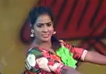 Sridevi Drama Company: మాస్‌ డ్యాన్స్‌తో మరోసారి అదరగొట్టిన కండక్టర్‌ ఝాన్సీ