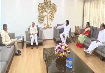 TDP-Janasena-BJP: చంద్రబాబుతో పవన్‌, పురందేశ్వరి భేటీ