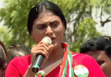 YS Sharmila: అధికారాన్ని అడ్డేసి అవినాష్‌ రెడ్డిని జగన్‌ కాపాడుతున్నారు: వైఎస్‌ షర్మిల