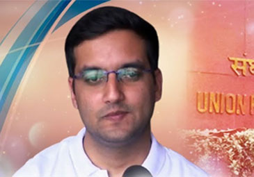 UPSC: వెనుక బడిన ఊరి కోసం సివిల్స్‌ సాధించాడు