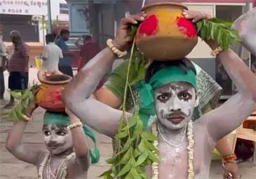 Tirupati: గంగమ్మ ఆలయంలో భక్తుల కిటకిట.. బైరాగి వేషధారణలో మొక్కుల చెల్లింపు